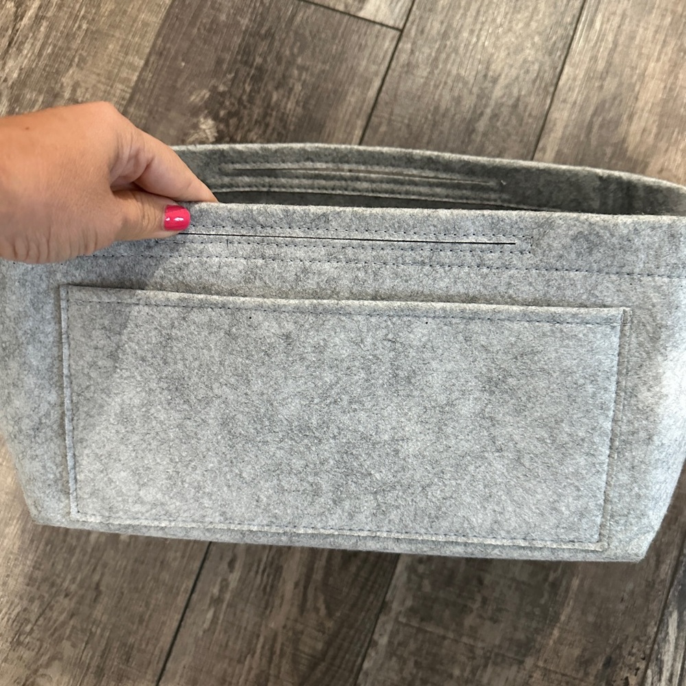 Gray Felt Bag Organizer - Picture 5 of 6